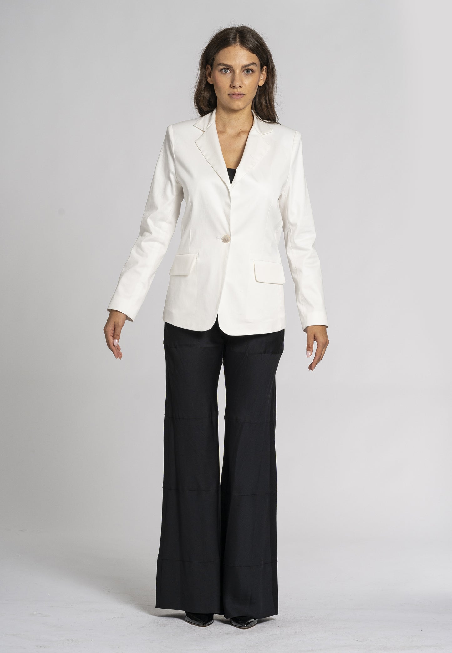 Girasole White Jacket - Soft Cotton Stretch, Classic Collar, Two-Button Lacing, Rounded Hem, Classic Shoulder