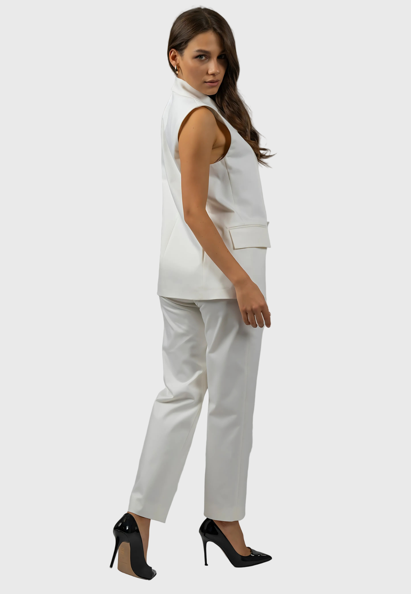 Italian designer clothing, Luxury fashion suits, Organic cotton clothing, Sleeveless blazer outfit, Made in Italy fashion,Double-breasted blazer women, Formal attire for women, white blazer, Tailored woman Italian suit