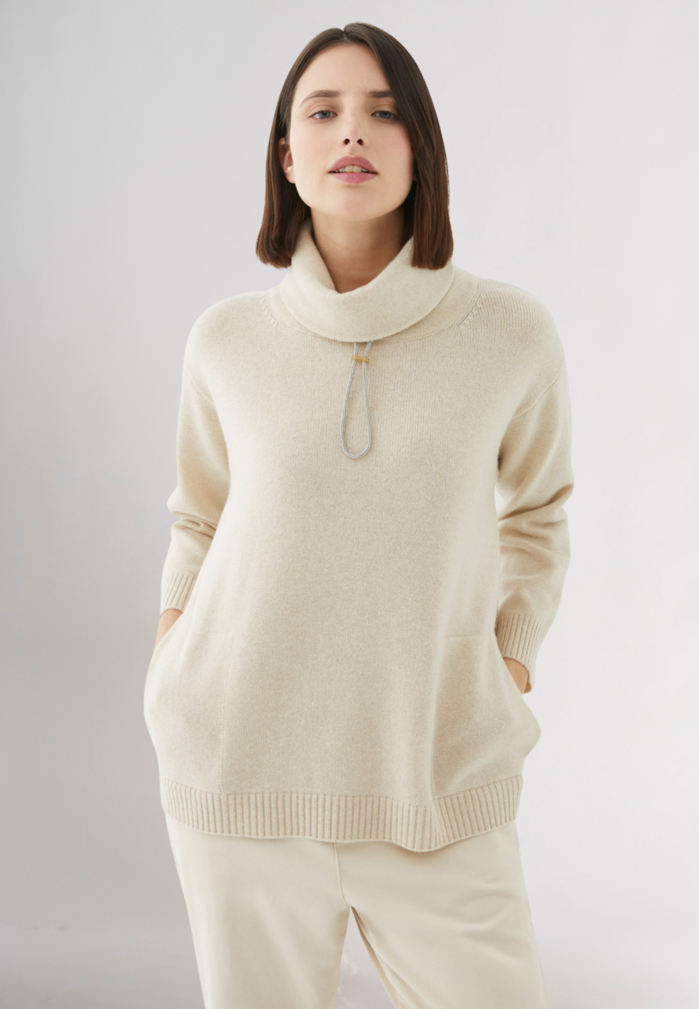 Oversized High Neck Sweater in Wool & Cashmere with Metal Necklace— Beige