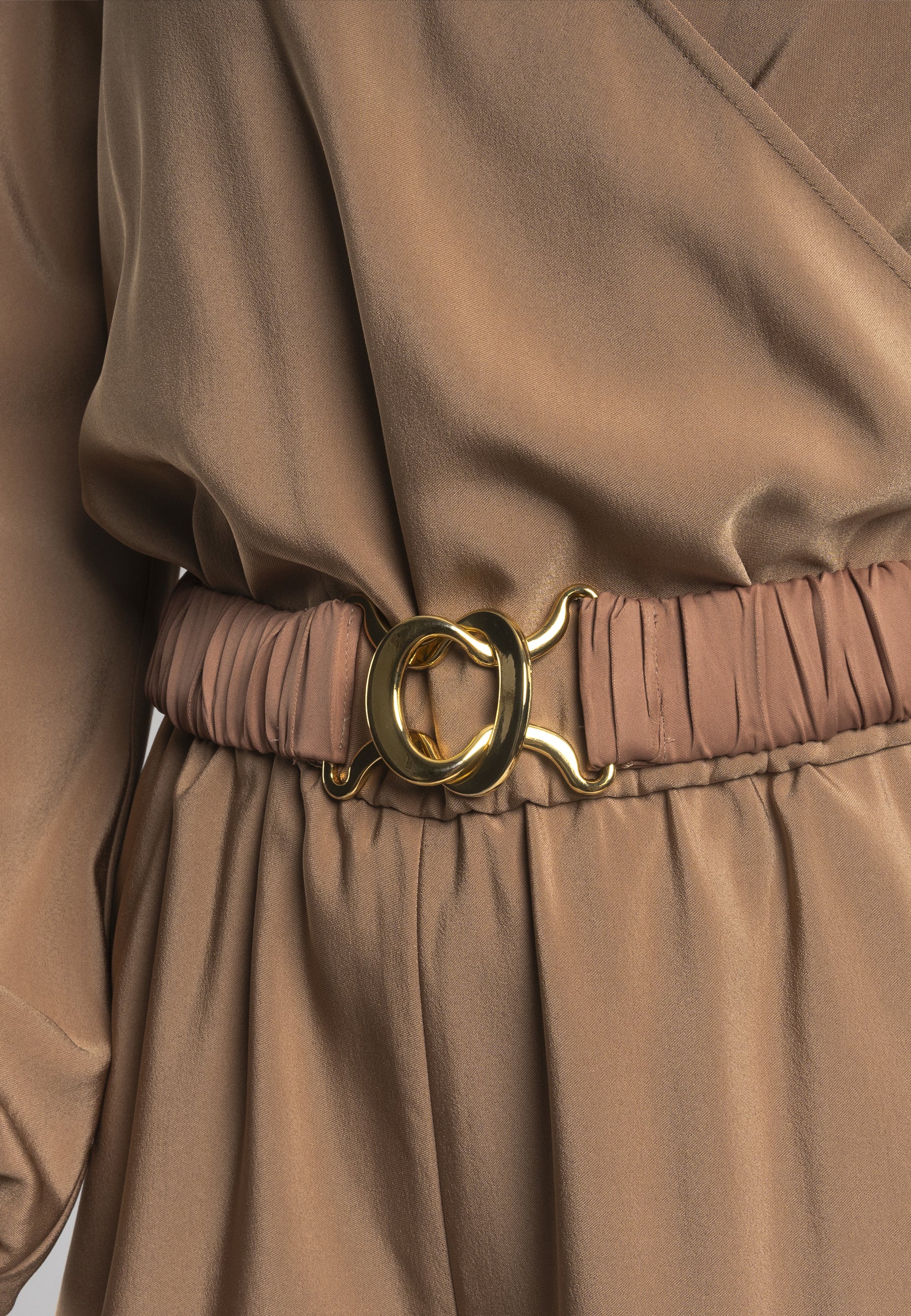 beige jumpsuit, beige women jumpsuit, beige jumpsuit with belt, elegant wide-leg jumpsuit, v-neck jumpsuit with sleeves, Italian viscose jumpsuit, stylish jumpsuit with pockets