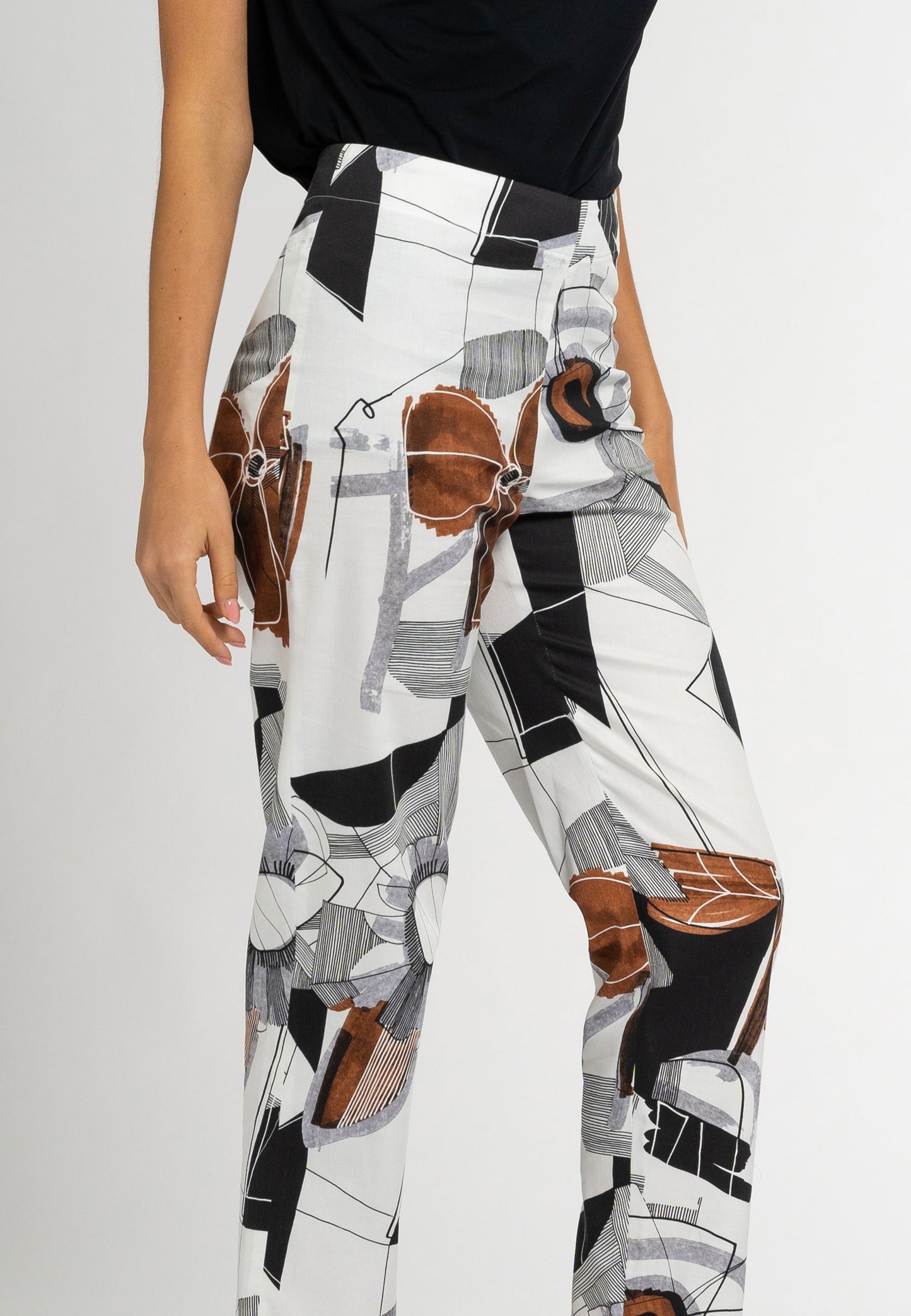 abstract women pants; trousers for women women's trousers, pants, female pants, designer pants, women's trousers onlinetrousers, women's trousers, trousers for women, green trousers, organic cotton trousers, sustainable fashion